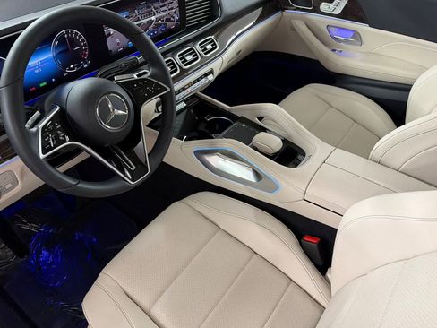 Used 2026 Mercedes-Benz GLE 450e 4MATIC image 11