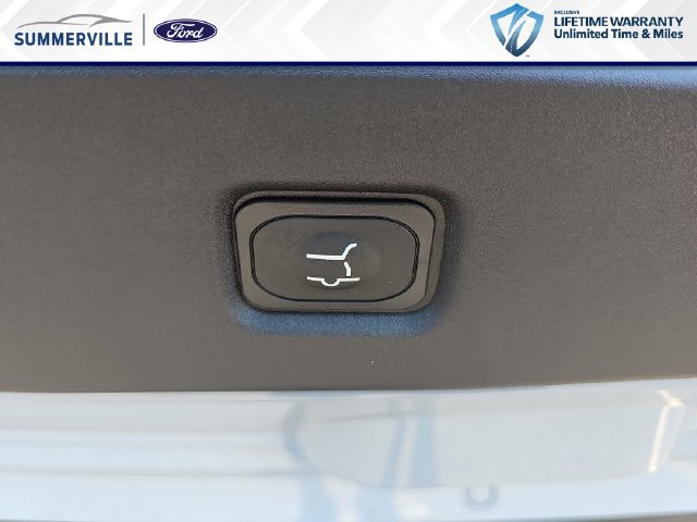 New 2027 Ford Expedition Active RWD image 16