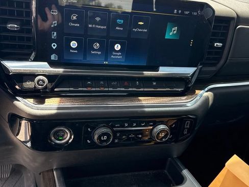 Used 2024 Chevrolet Silverado 1500 RST w/ Protection Package AWD/4WD image 15