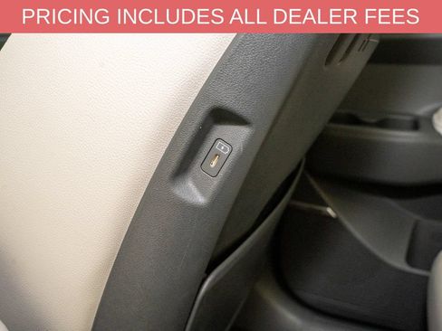 Used 2024 Hyundai Santa Fe Limited FWD image 10