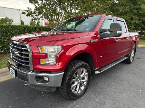Used 2015 Ford F150 XLT w/ Equipment Group 301A Mid AWD/4WD image 4