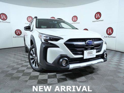 Used 2025 Subaru Outback Limited AWD/4WD image 2