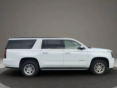 Used 2018 GMC Yukon XL SLT AWD/4WD image 6