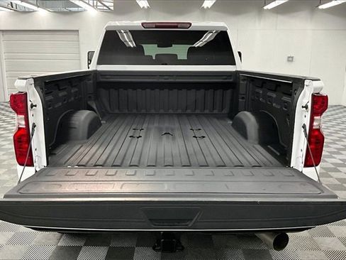 Used 2023 Chevrolet Silverado 2500 Custom image 27