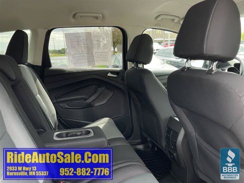 Used 2016 Ford Escape SE w/ Equipment Group 201A AWD/4WD image 16