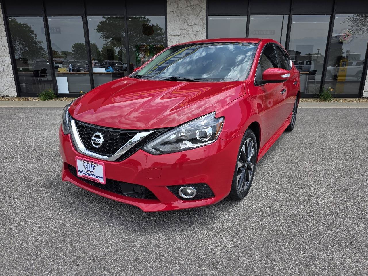 Used 2019 Nissan Sentra SR Turbo FWD image 15