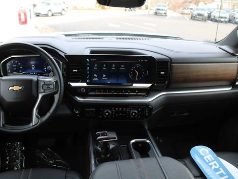 Certified 2024 Chevrolet Silverado 1500 High Country w/ Technology Package image 12