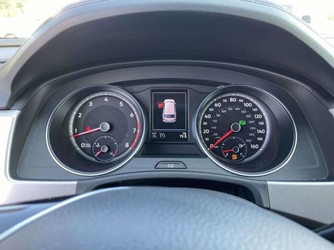 Used 2018 Volkswagen Atlas SE FWD image 24
