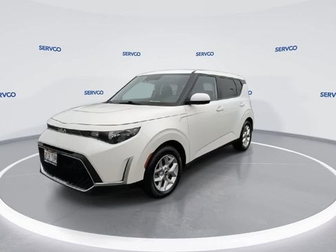 Used 2023 Kia Soul LX w/ LX Technology Package image 5