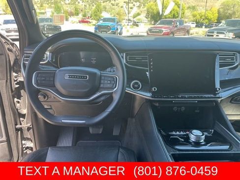 Used 2022 Jeep Wagoneer Series II w/ Premium Group I AWD/4WD image 17