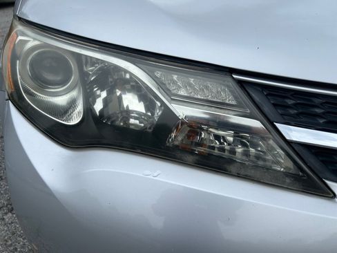 Used 2013 Toyota RAV4 Limited AWD/4WD image 23