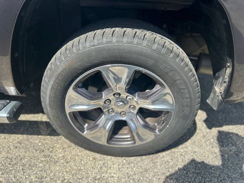 Used 2022 RAM 1500 Laramie AWD/4WD image 35