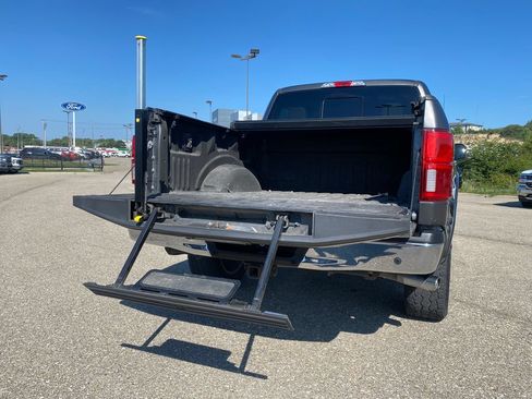 Used 2018 Ford F150 Lariat AWD/4WD image 37