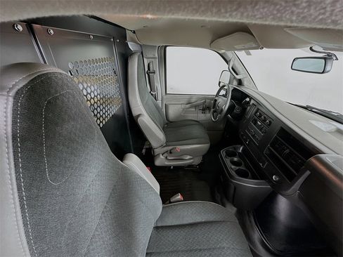 Used 2023 GMC Savana 2500 w/ Driver Convenience Package image 23