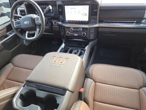 Used 2025 Ford F450 King Ranch w/ Chrome Package AWD/4WD image 30