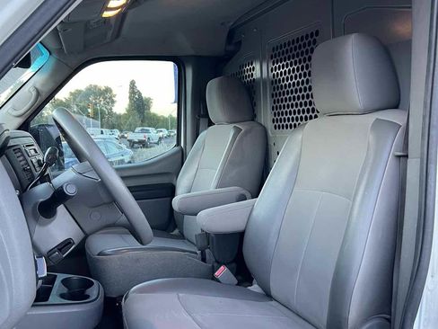 Used 2016 Nissan NV200 SV w/ Technology Package image 12