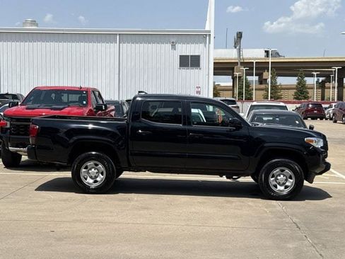 Used 2022 Toyota Tacoma SR AWD/4WD image 3