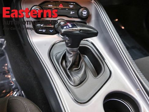 Used 2023 Dodge Challenger SXT RWD image 13