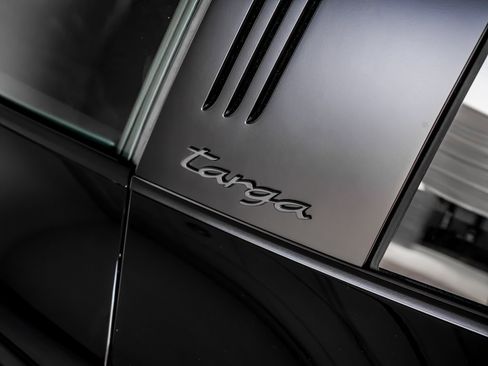 Certified 2025 Porsche 911 Targa 4 GTS image 33