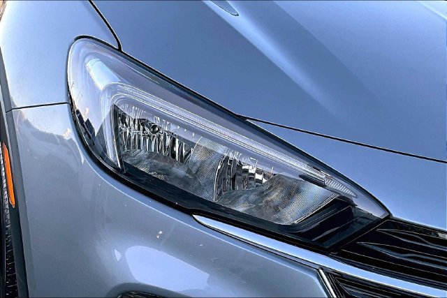 Used 2023 Buick Encore GX Preferred w/ Cold Weather Comfort Package FWD image 32