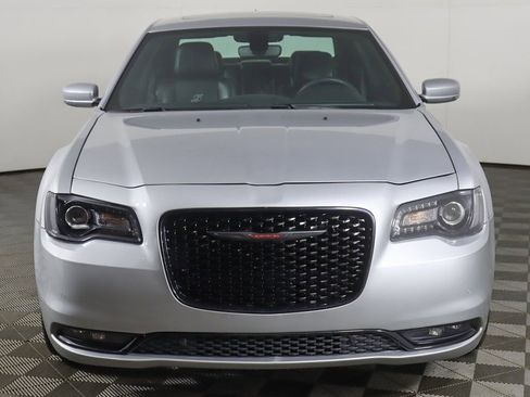 Used 2023 Chrysler 300 S image 12