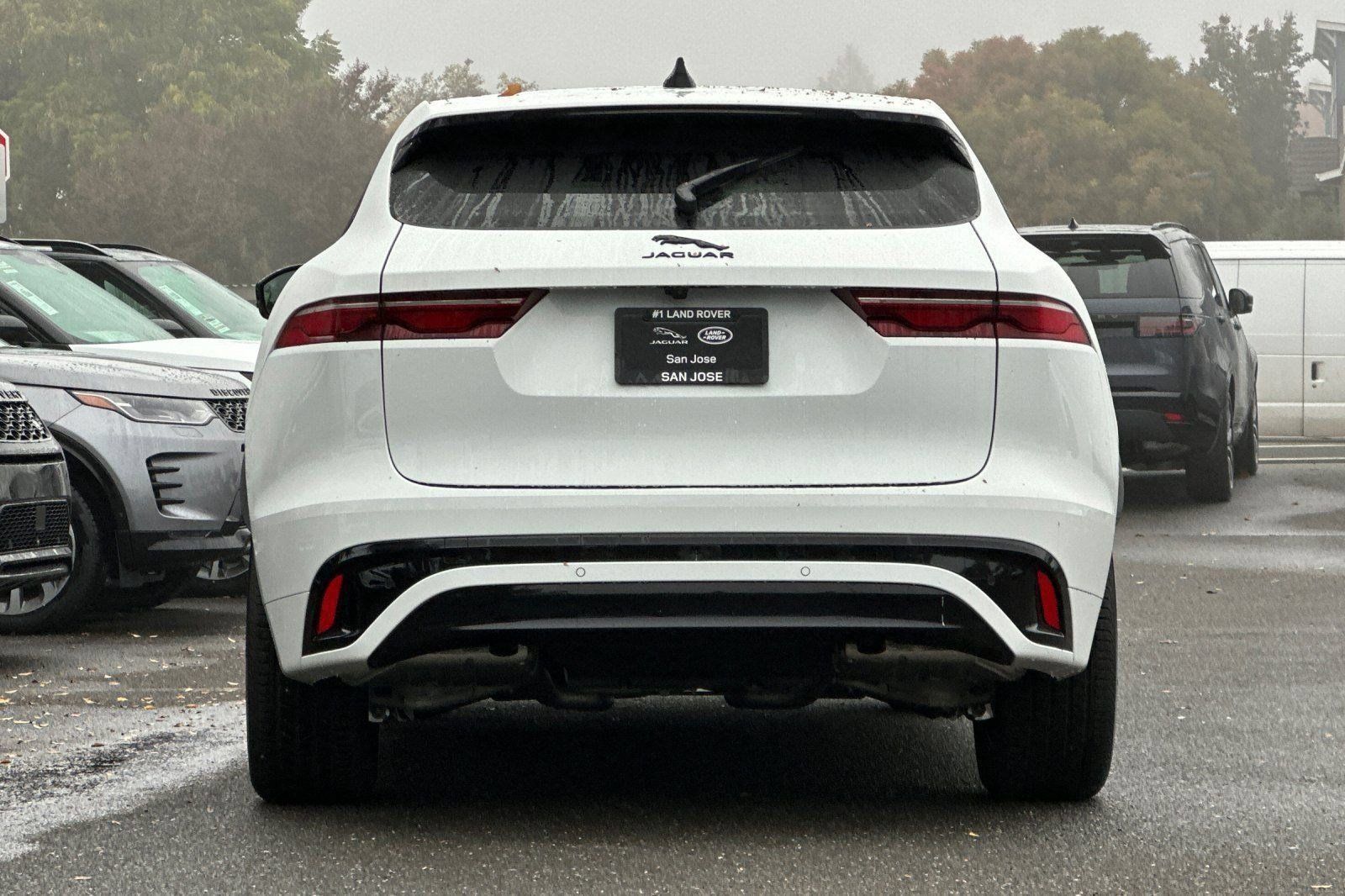 New 2025 Jaguar F-PACE R-Dynamic S AWD/4WD image 9