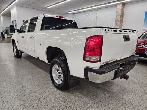 Used 2010 GMC Sierra 2500 SLE image 6