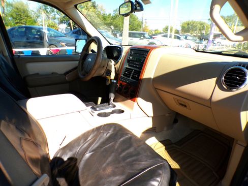 Used 2008 Ford Explorer Eddie Bauer image 19