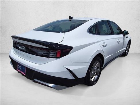 Certified 2026 Hyundai Sonata SE FWD image 5