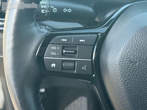 Used 2024 Honda CR-V EX-L image 16