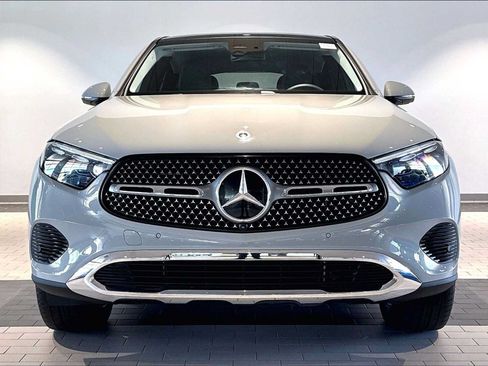 Used 2025 Mercedes-Benz GLC 300 4MATIC image 13