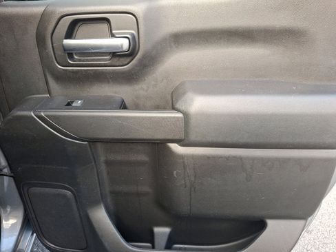 Used 2019 Chevrolet Silverado 1500 Custom w/ Custom Value Package image 14