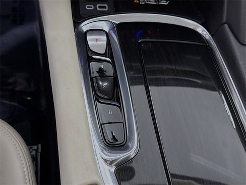 Used 2023 Buick Enclave Essence w/ Experience Buick Package image 8