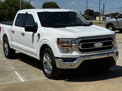 Used 2021 Ford F150 XLT w/ Equipment Group 302A High RWD image 3