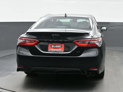 Used 2024 Toyota Camry SE FWD image 5