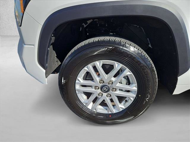 Used 2025 Toyota Tundra SR5 w/ SR5 Premium Package AWD/4WD image 23