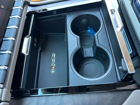 New 2026 GMC Yukon XL Denali w/ Denali Reserve Package image 35