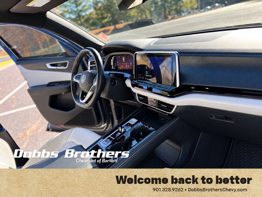 Used 2024 Volkswagen Atlas Cross Sport SEL Premium R-Line AWD/4WD image 27