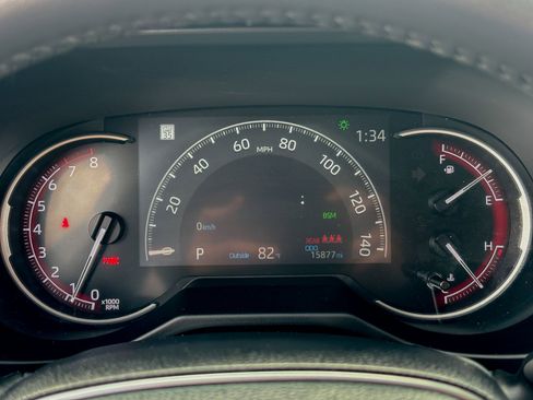 Used 2023 Toyota RAV4 XLE Premium image 8