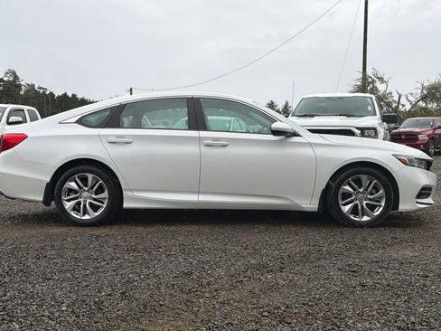 Used 2018 Honda Accord LX image 4