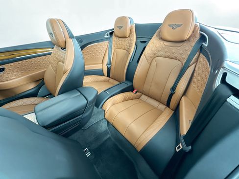 Certified 2021 Bentley Continental GT image 24