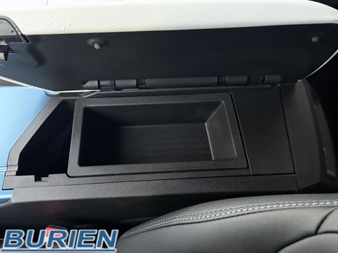 New 2026 Chevrolet Equinox EV LT image 19