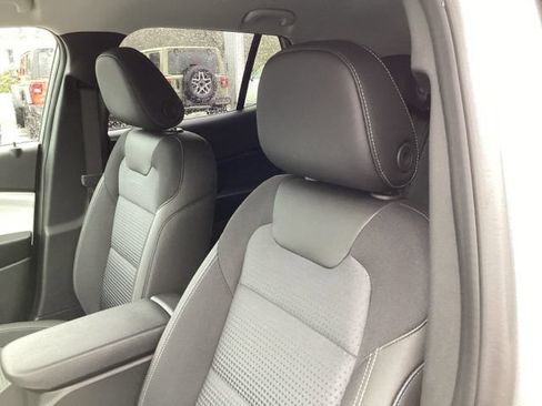 New 2026 Chevrolet Trax LT w/ Driver Confidence Package FWD image 21