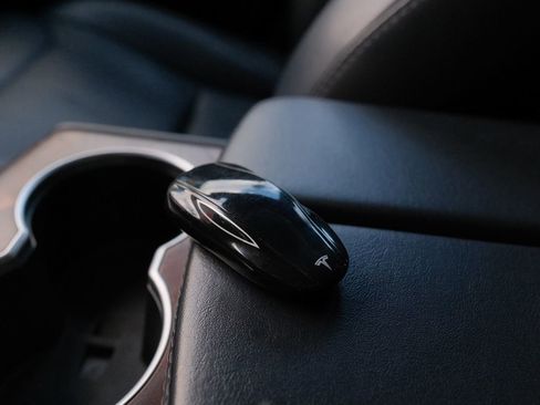 Used 2017 Tesla Model S 100D image 10