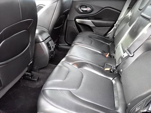 Used 2019 Jeep Cherokee Limited w/ Trailer Tow Group image 10