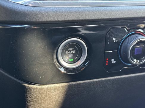 Used 2023 Chevrolet Silverado 1500 RST image 12