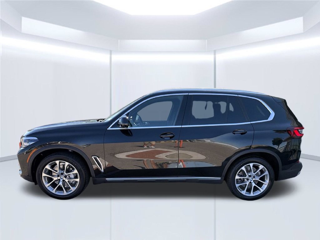 Used 2022 BMW X5 sDrive40i w/ Parking Assistance Package RWD image 3