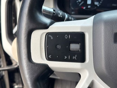 Used 2022 Land Rover Defender 110 S image 30