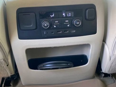 Used 2019 GMC Yukon Denali w/ Denali Ultimate Package RWD image 19