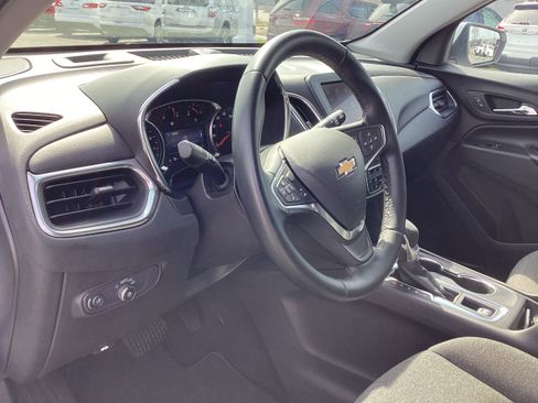 Used 2024 Chevrolet Equinox LT AWD/4WD image 11